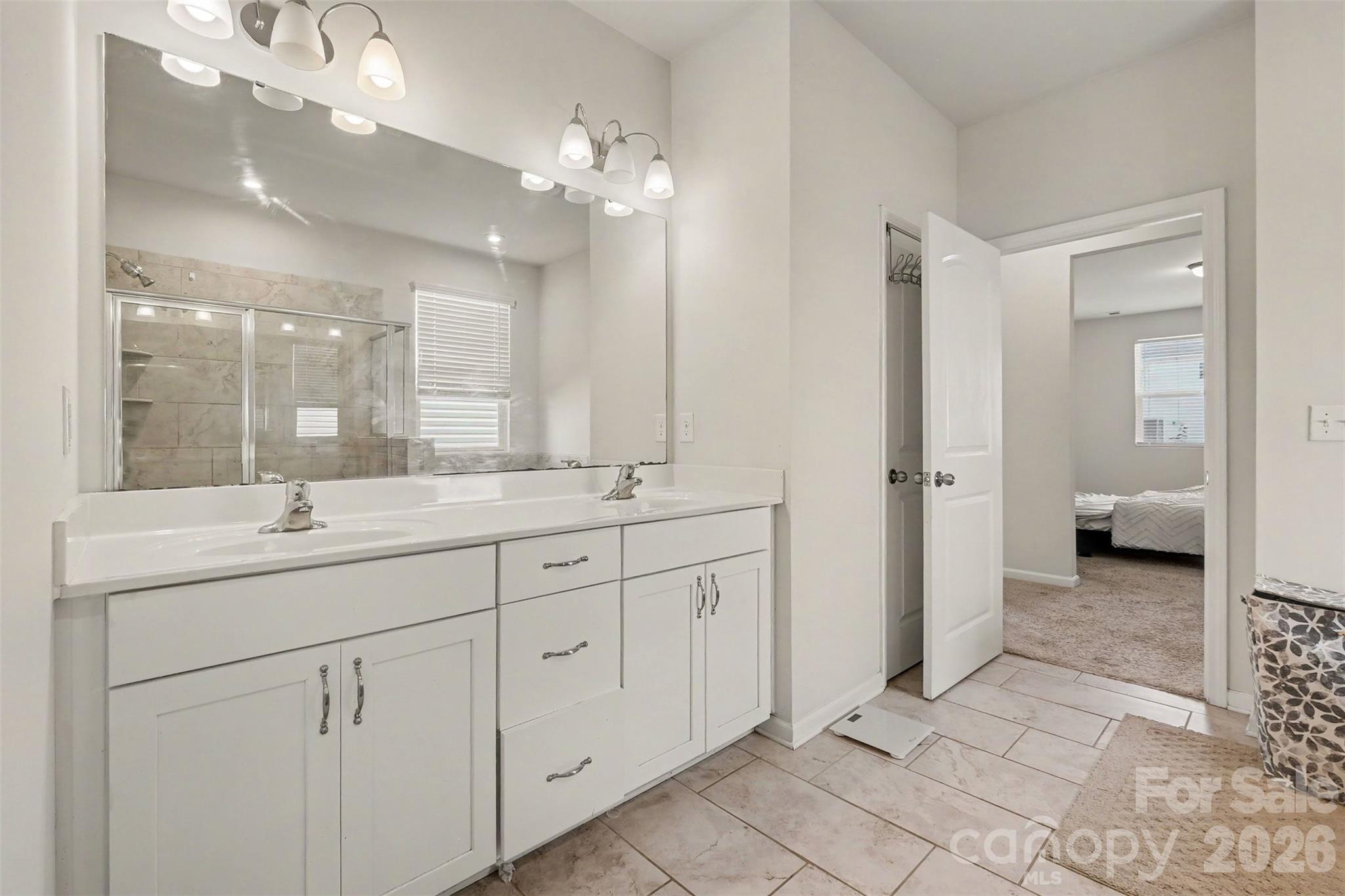 6536 Georgia Oak Road — Charlotte