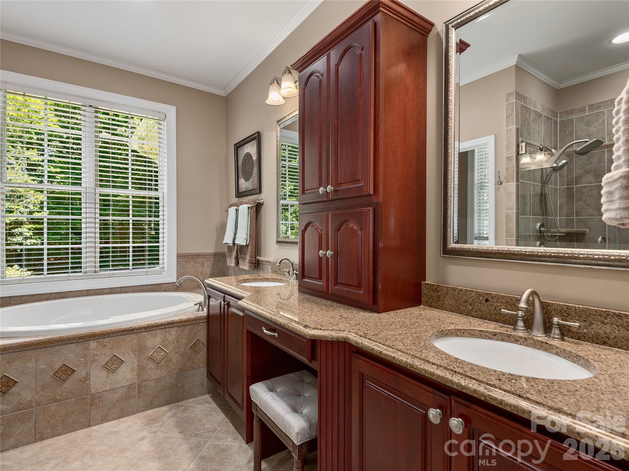 314 Summerset Drive — Clyde