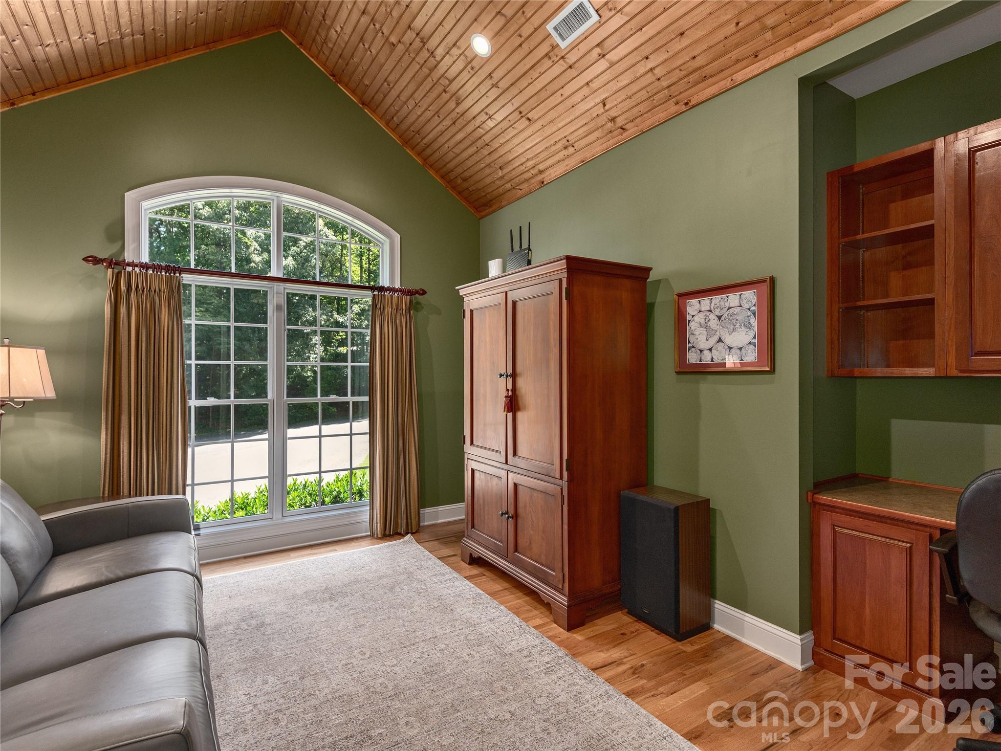 314 Summerset Drive — Clyde