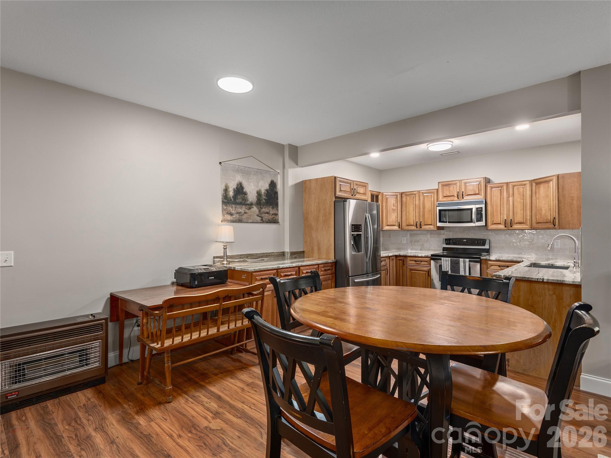 314 Summerset Drive — Clyde