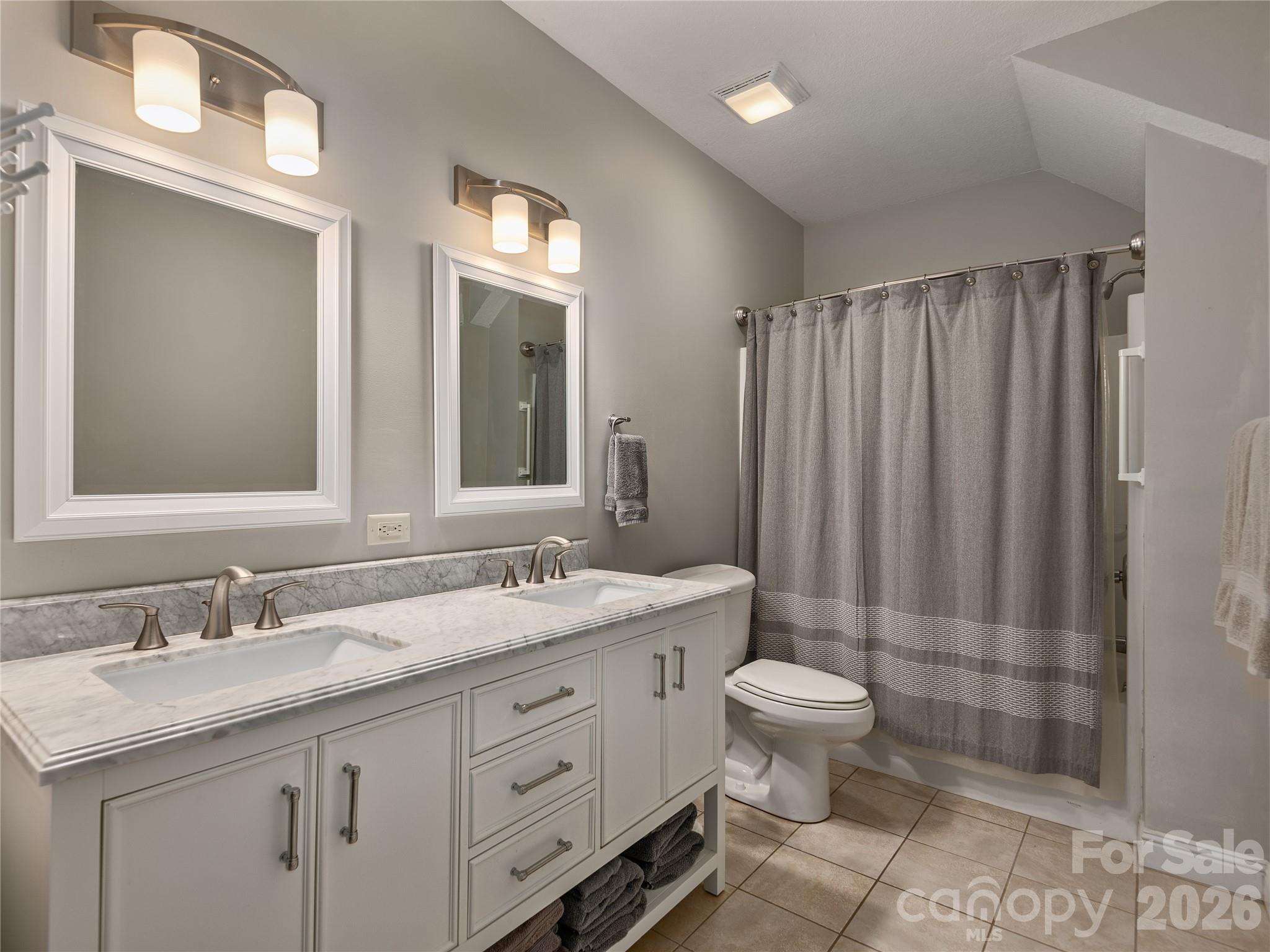 314 Summerset Drive — Clyde