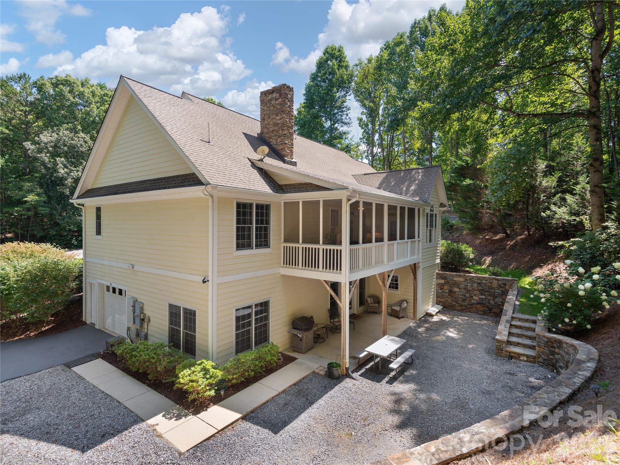 314 Summerset Drive — Clyde