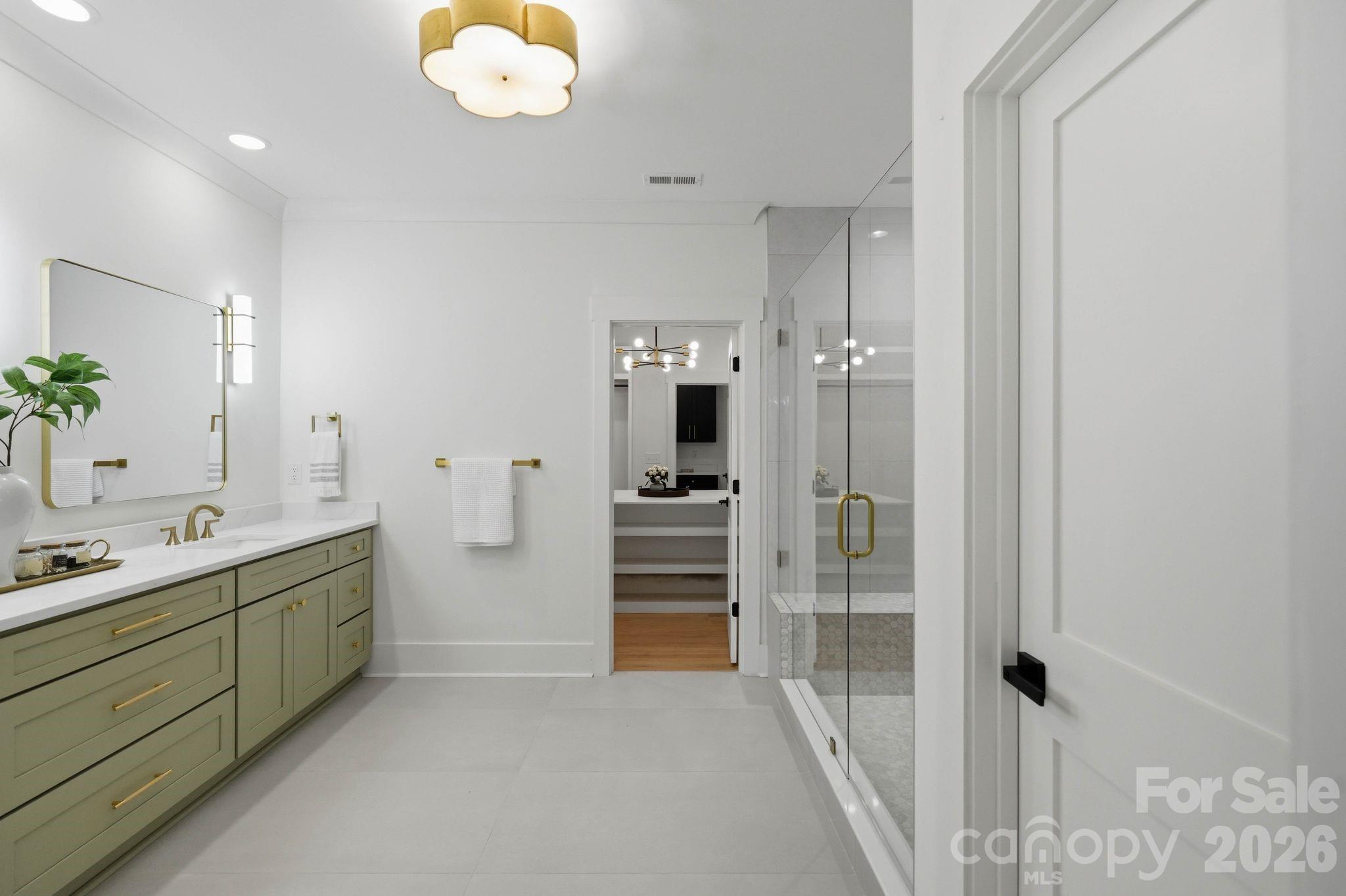 4538 Craig Avenue — Charlotte