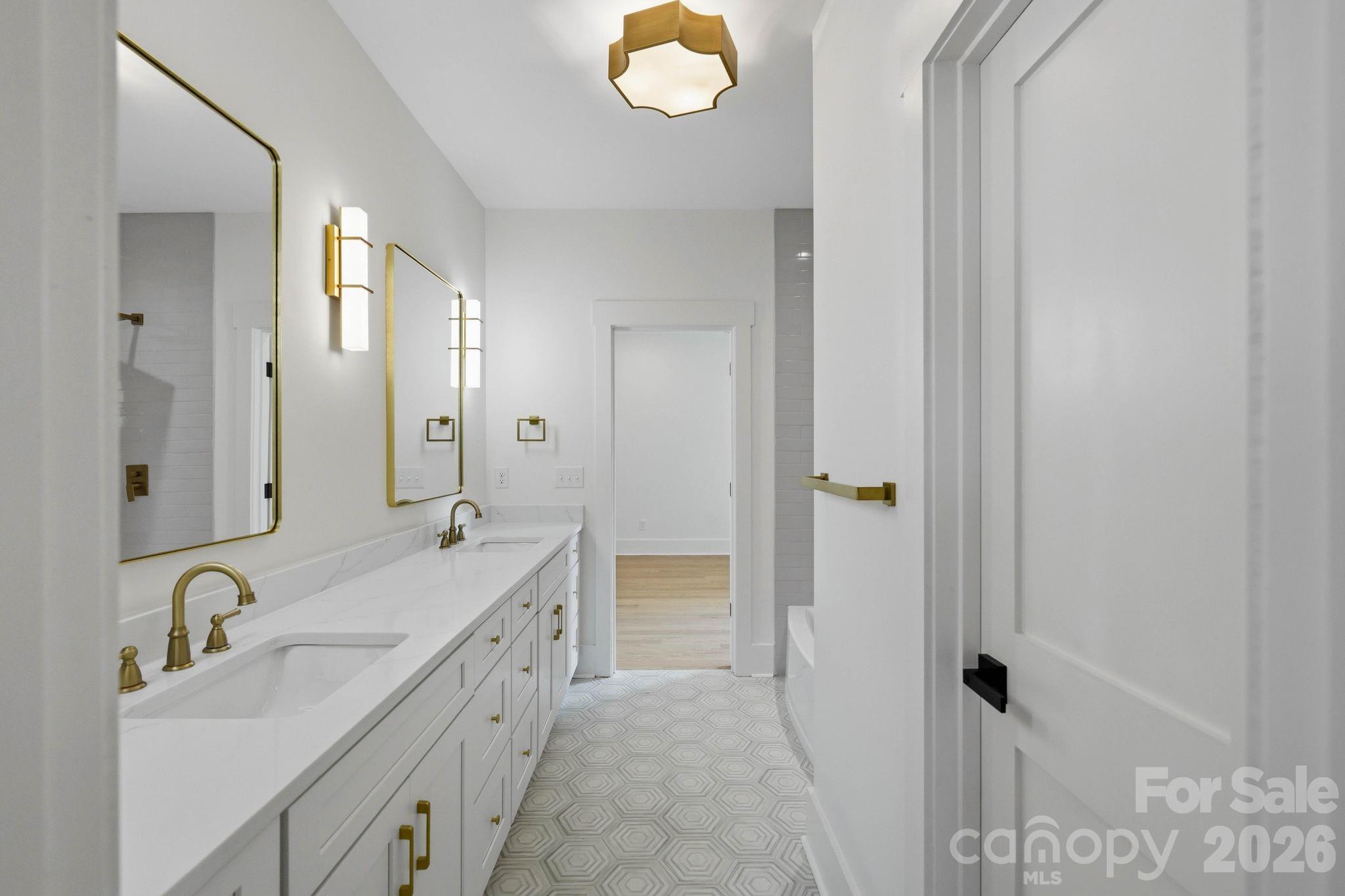 4538 Craig Avenue — Charlotte