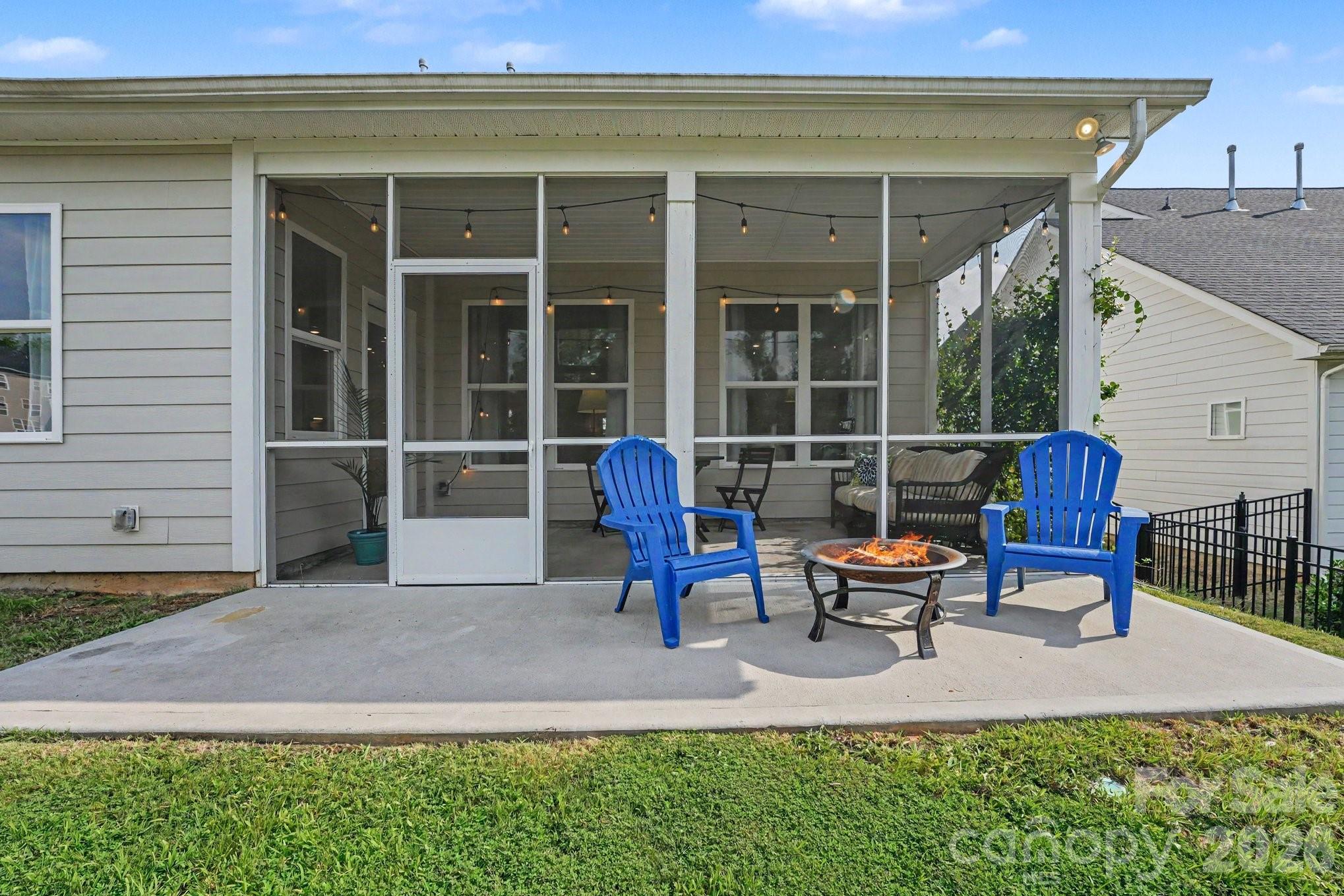 6858 Hunts Mesa Drive — Fort Mill