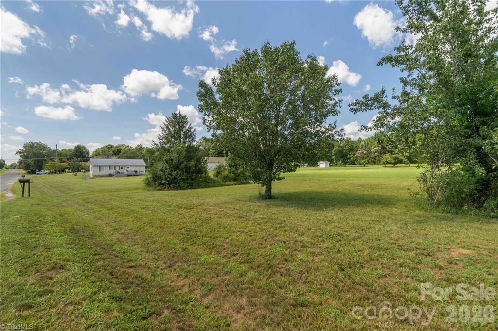 241 Joe Road — Mocksville