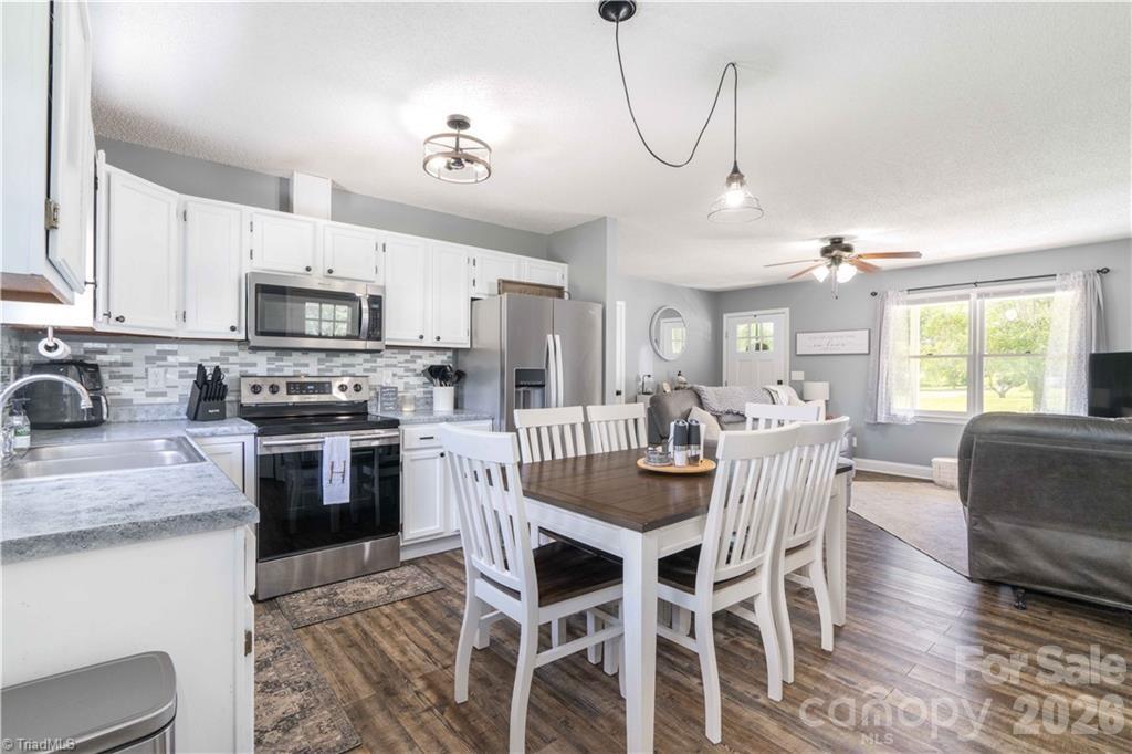 241 Joe Road — Mocksville