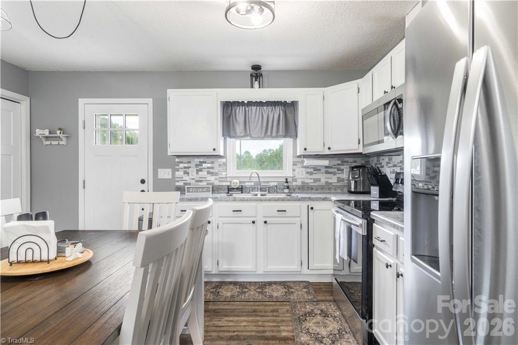241 Joe Road — Mocksville
