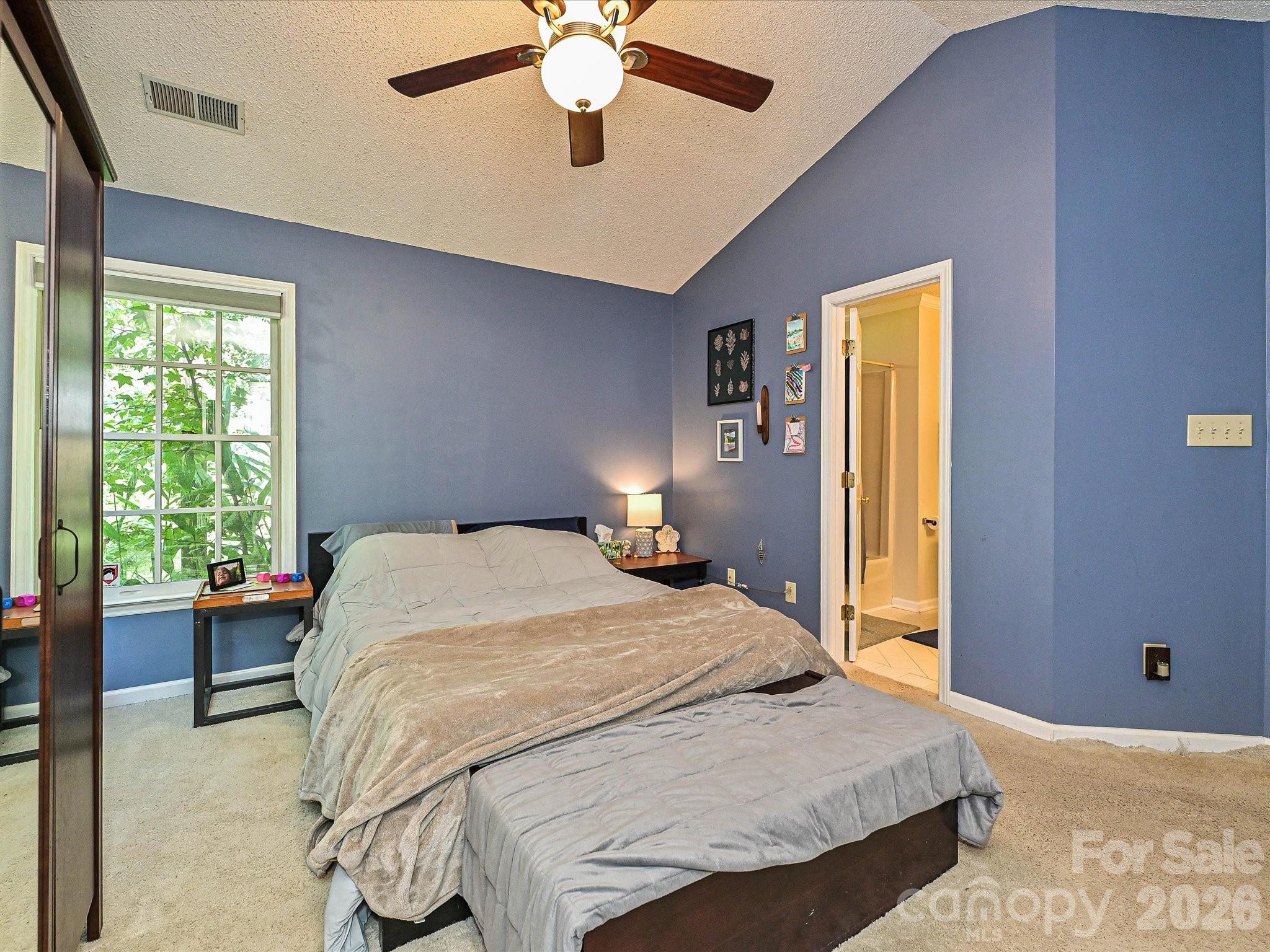 7813 Bridle Court — Charlotte