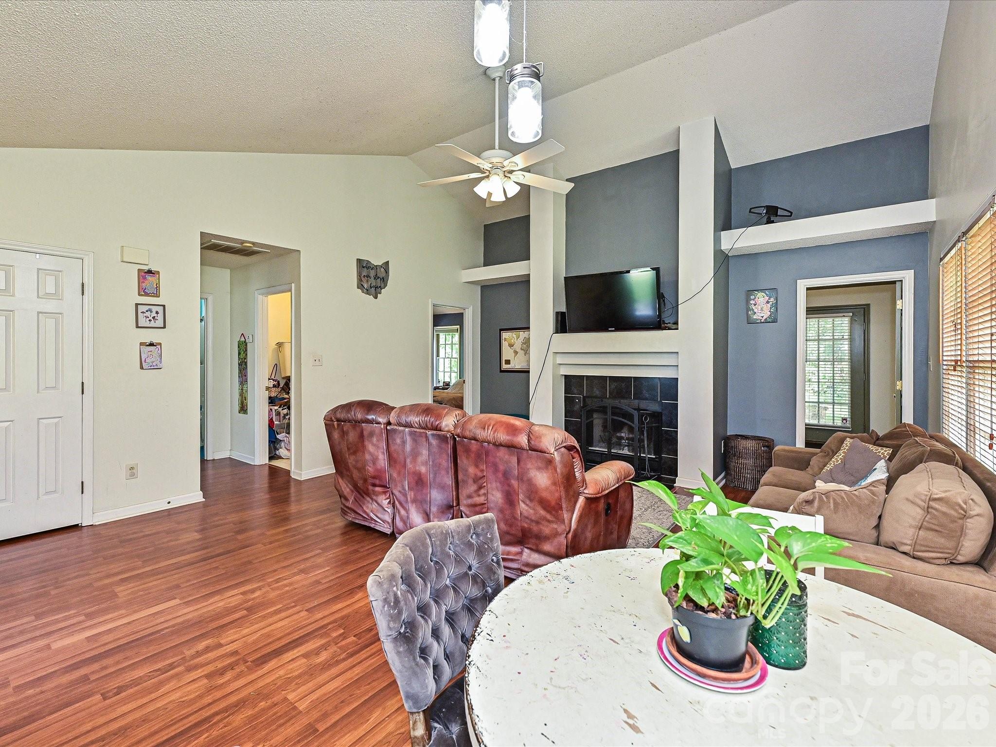 7813 Bridle Court — Charlotte