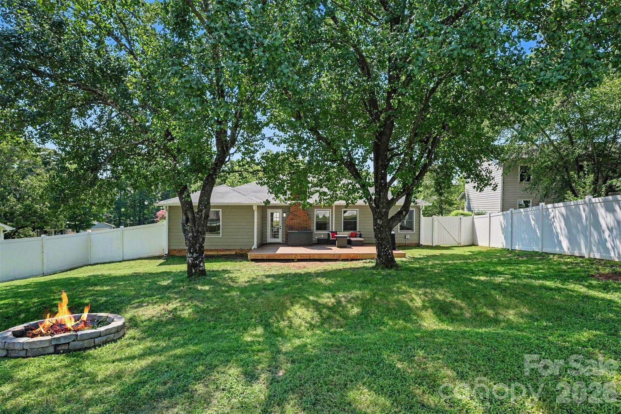 11525 Waterflower Lane — Charlotte