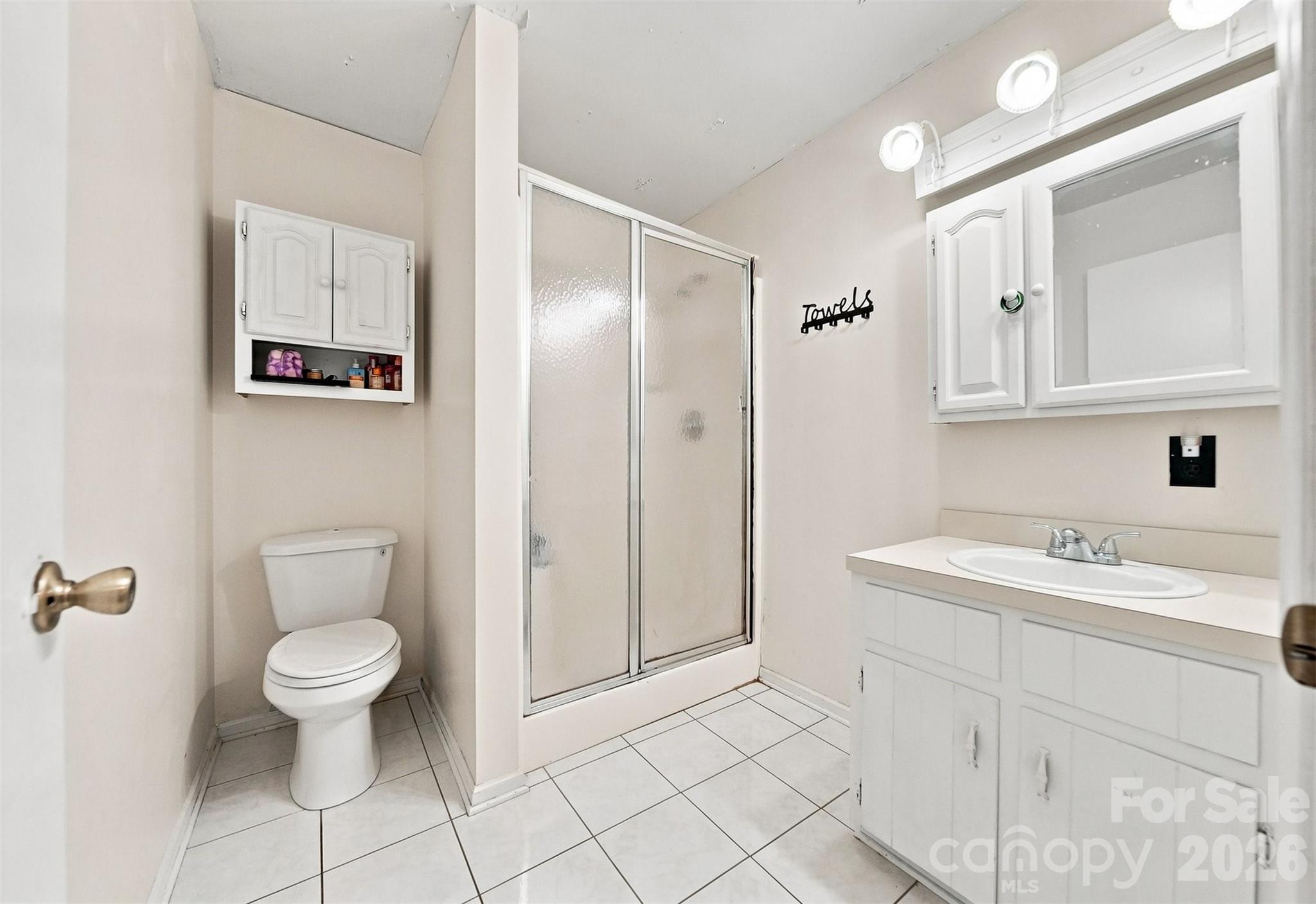 2075 South Fork Drive — Morganton