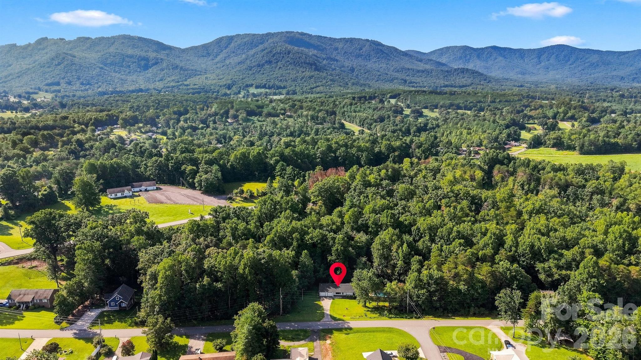 2075 South Fork Drive — Morganton