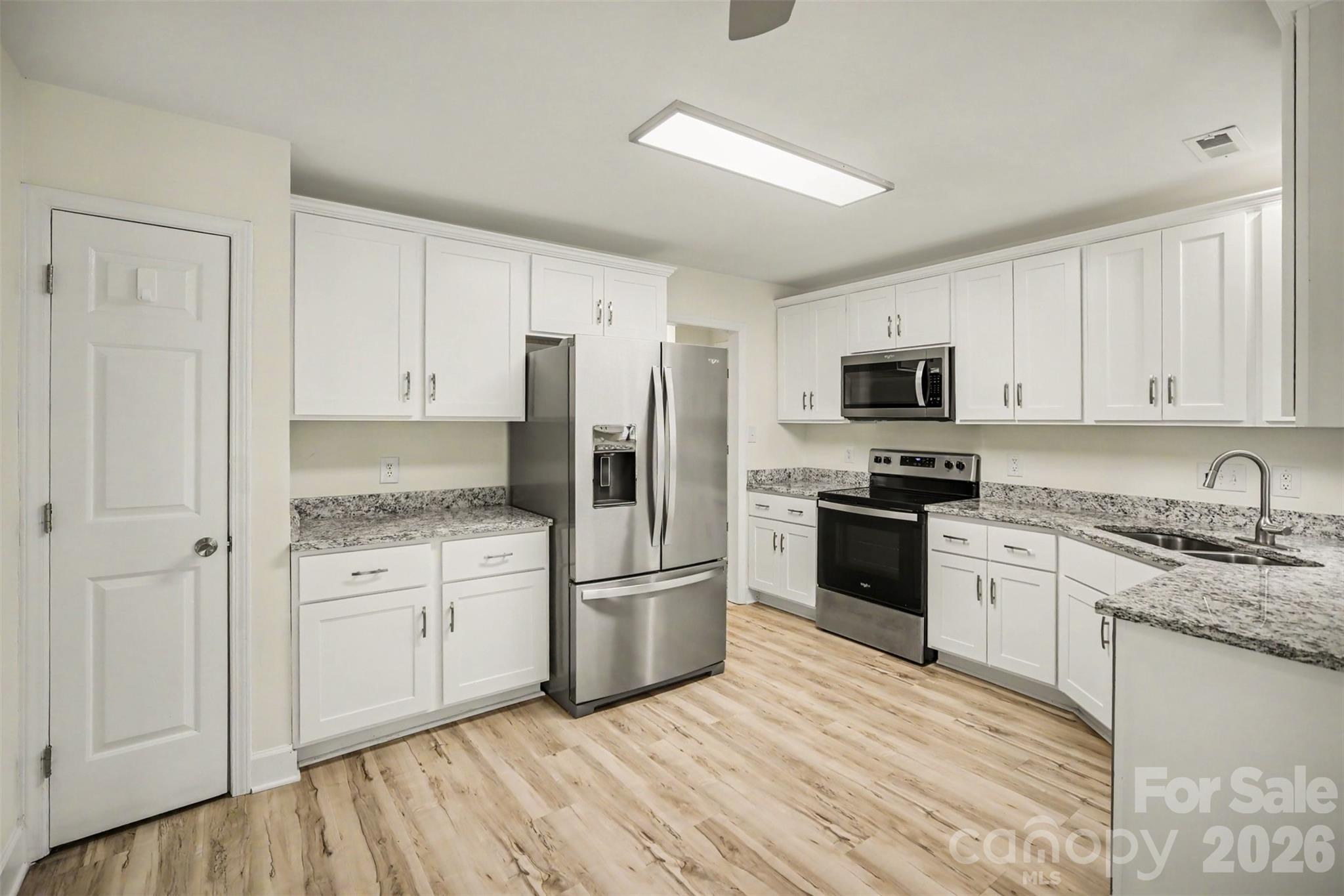 8500 Woodhill Manor Court — Charlotte