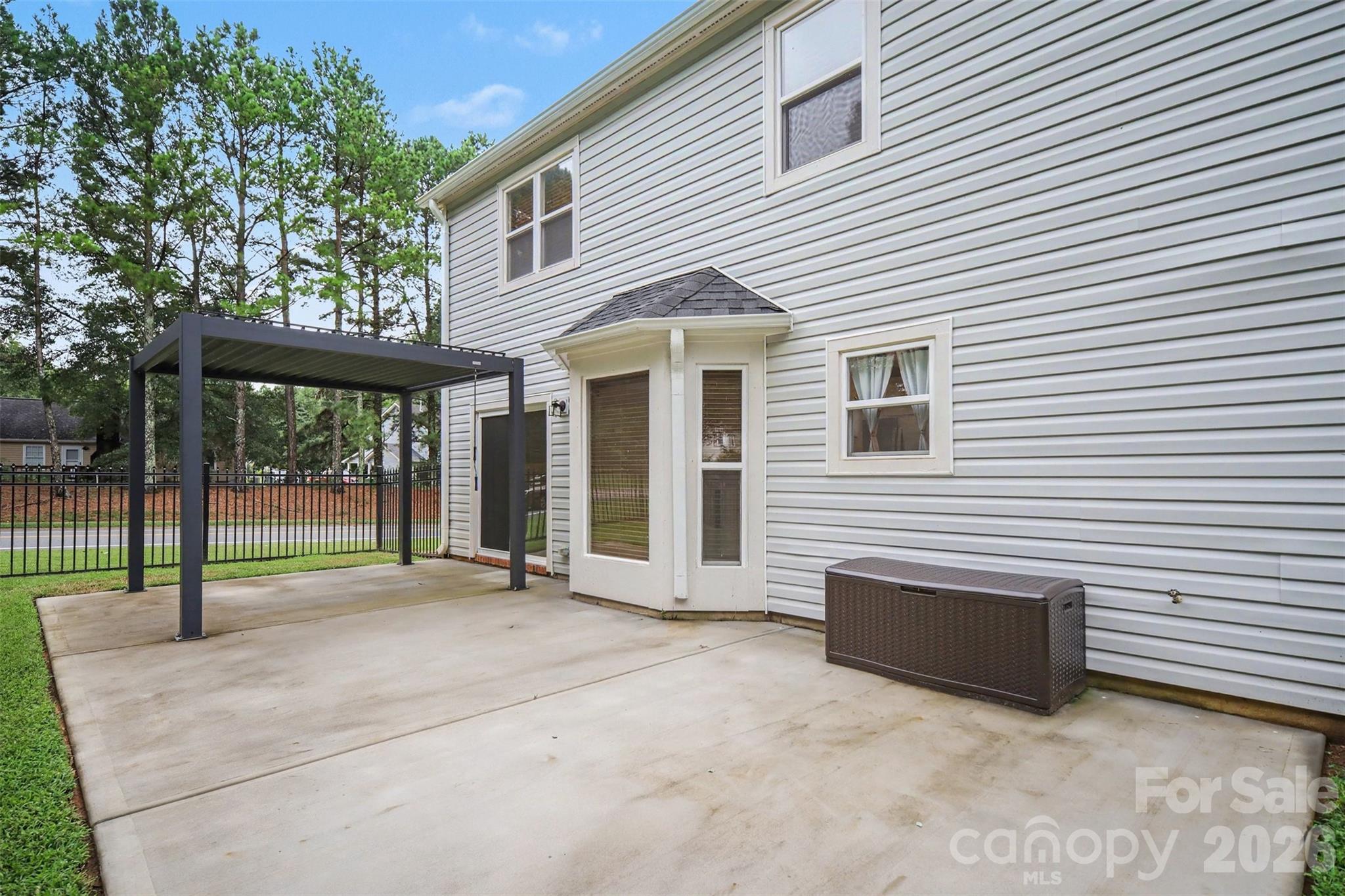 8500 Woodhill Manor Court — Charlotte