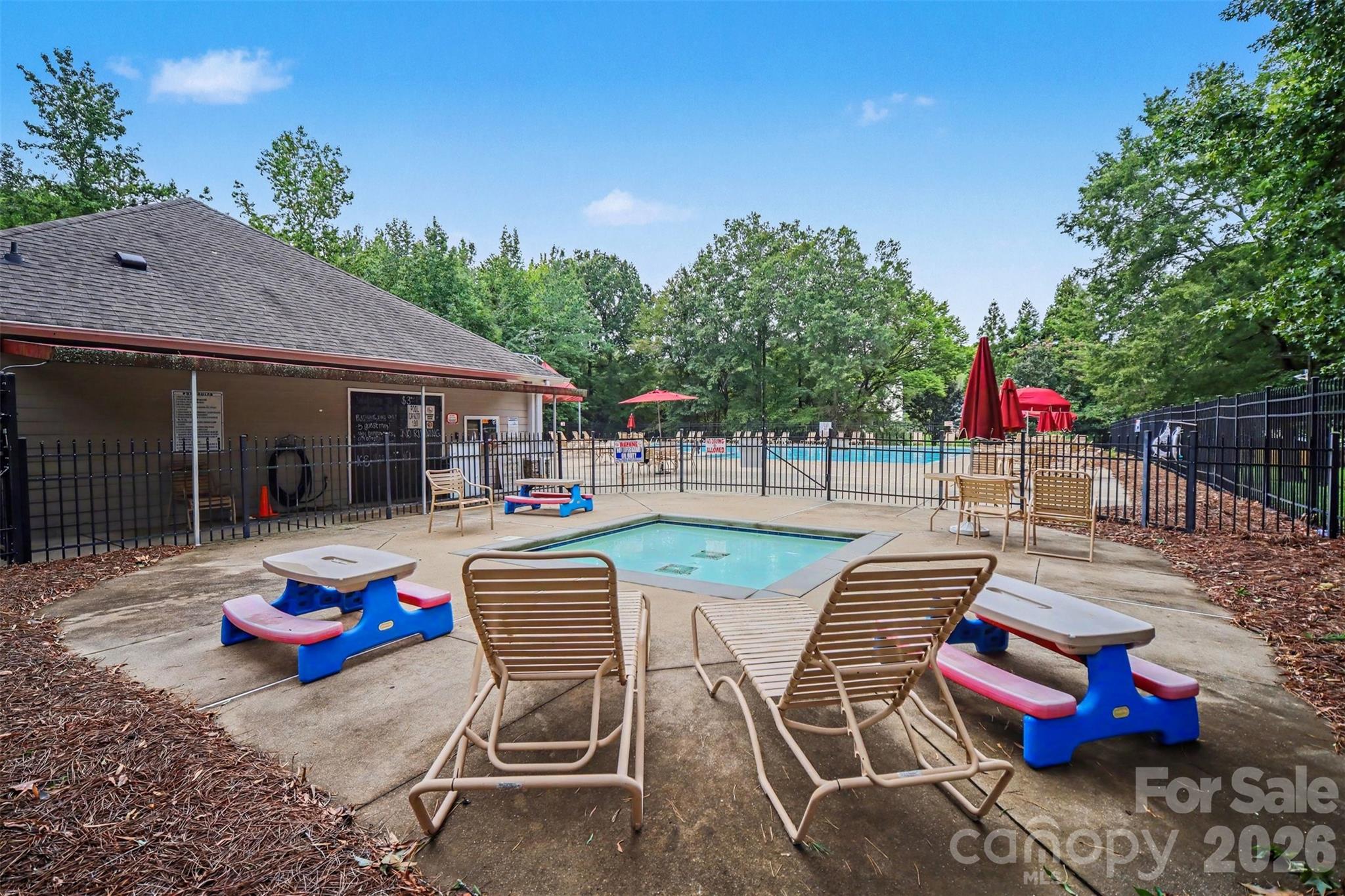8500 Woodhill Manor Court — Charlotte