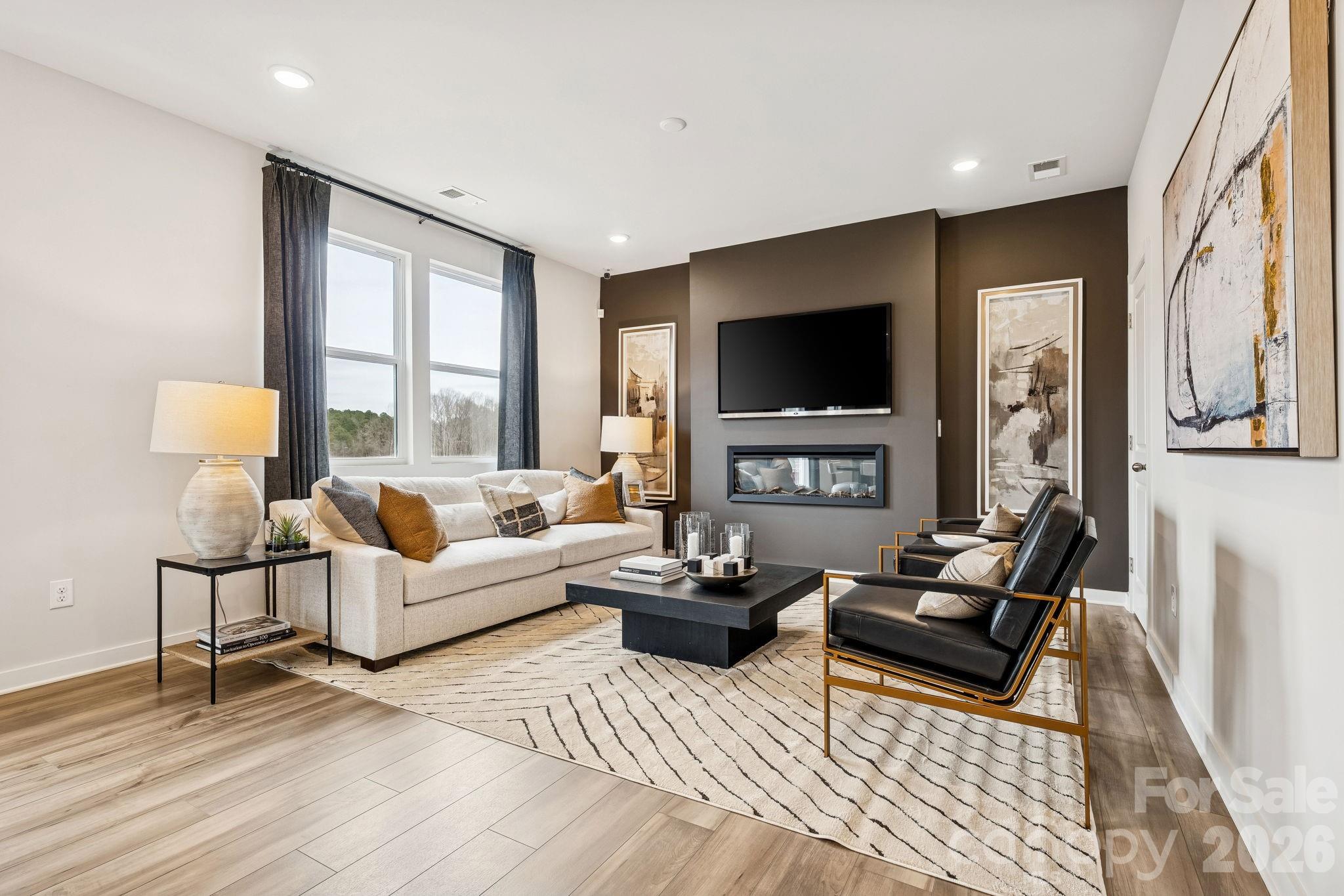 369 Ladue Lane — Salisbury