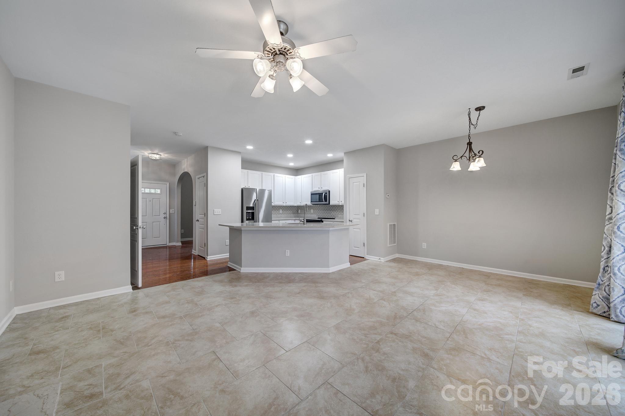 1168 Drummond Lane — Matthews
