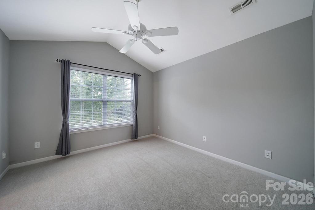 1168 Drummond Lane — Matthews