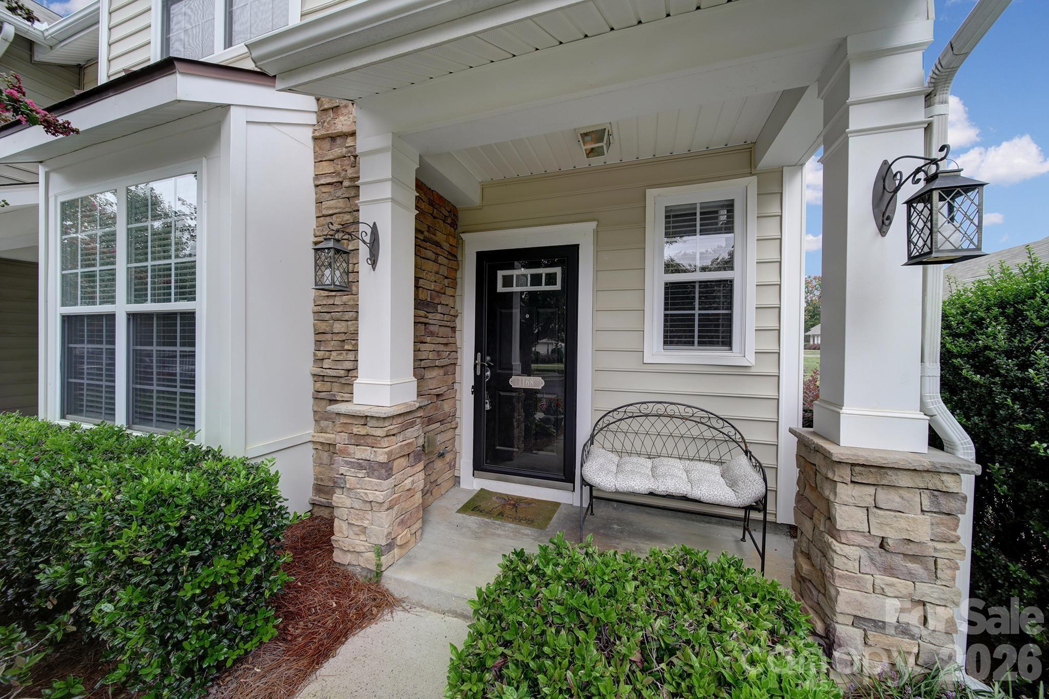 1168 Drummond Lane — Matthews