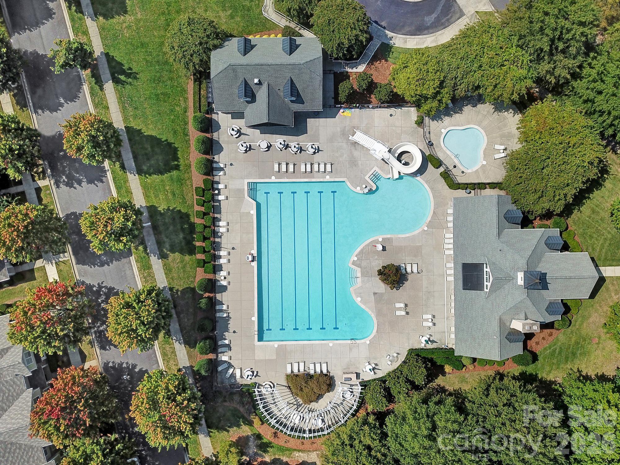 1168 Drummond Lane — Matthews