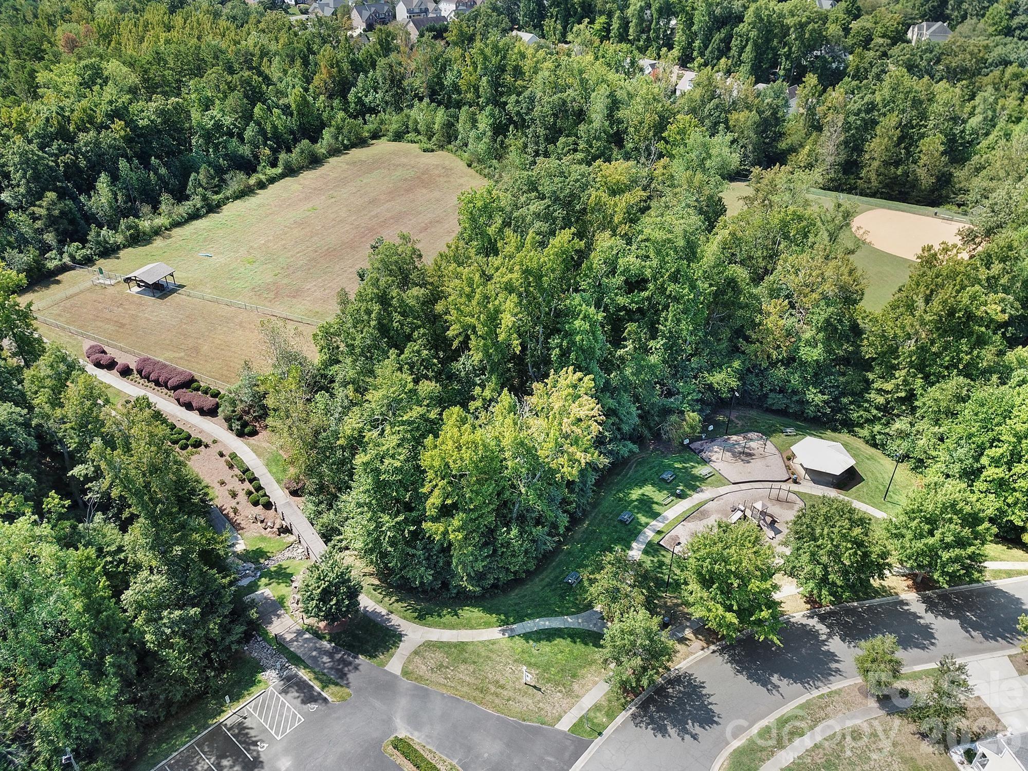 1168 Drummond Lane — Matthews