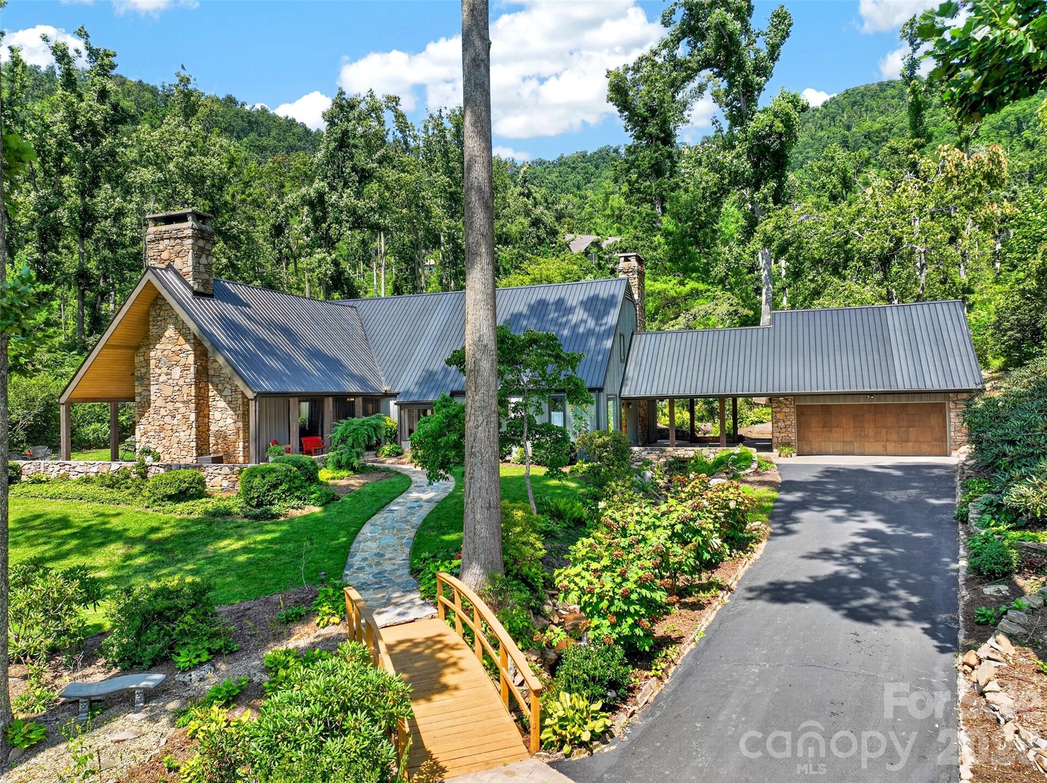 299 Webb Cove Road — Asheville