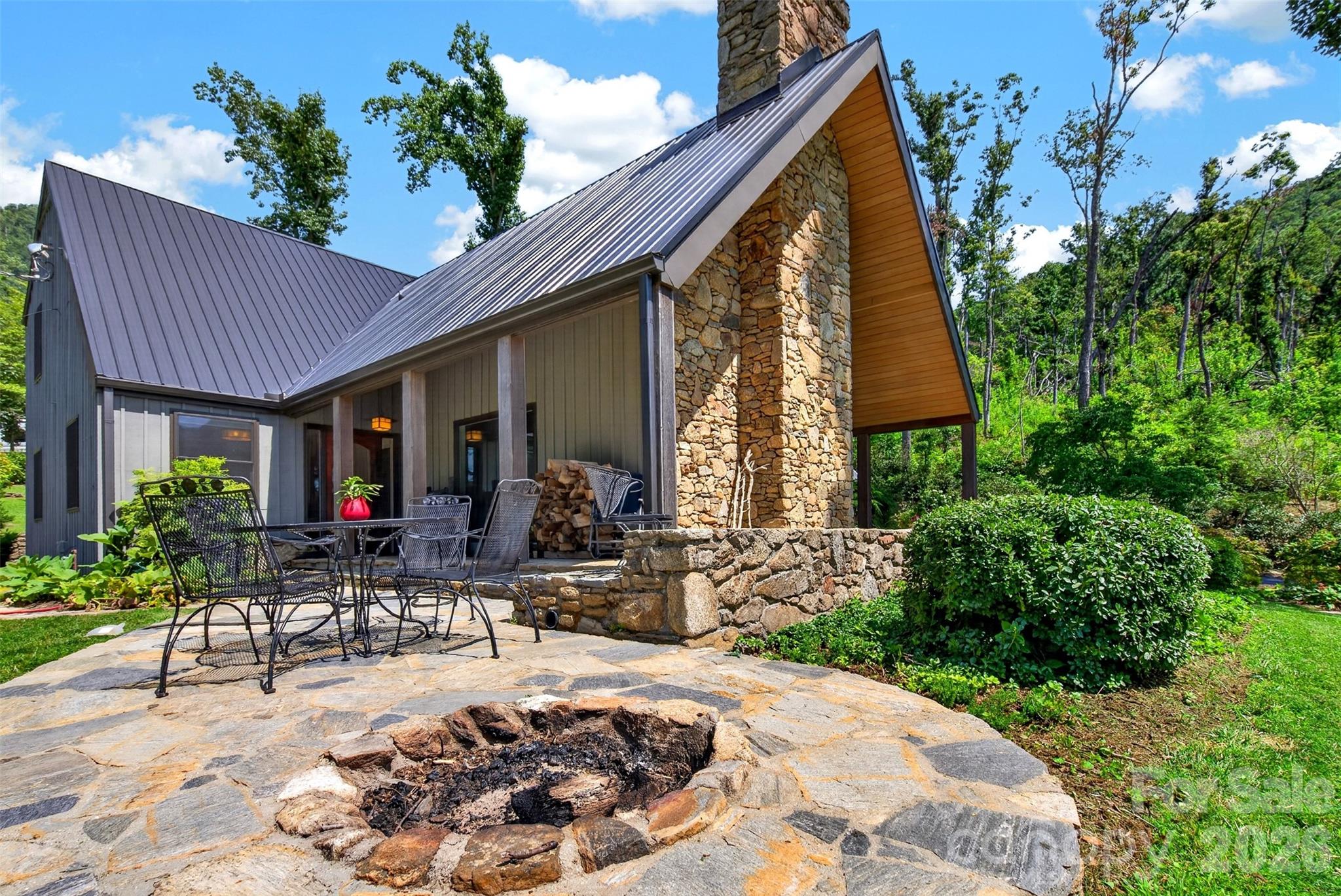 299 Webb Cove Road — Asheville