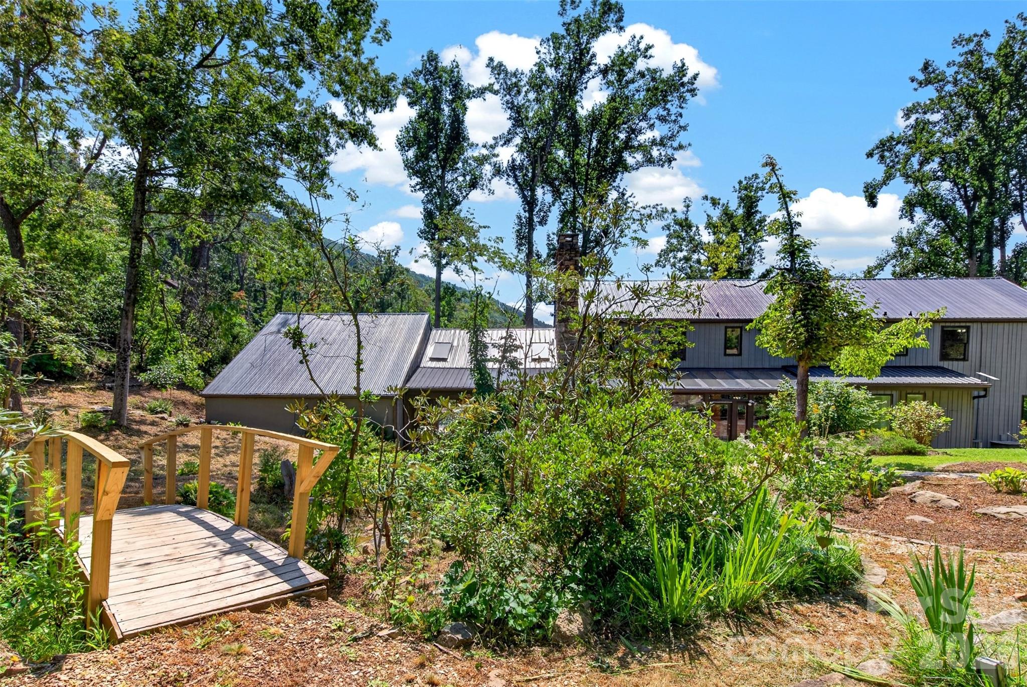 299 Webb Cove Road — Asheville