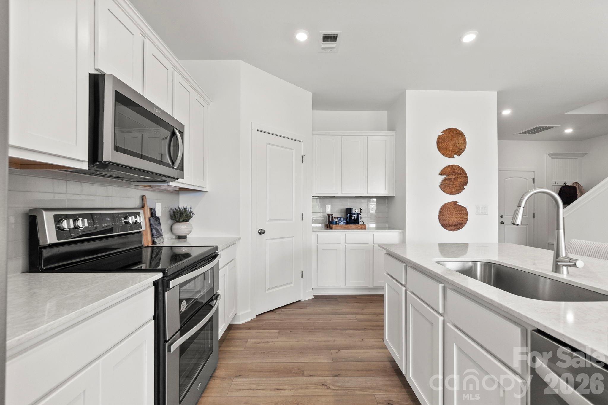 373 Ladue Lane — Salisbury
