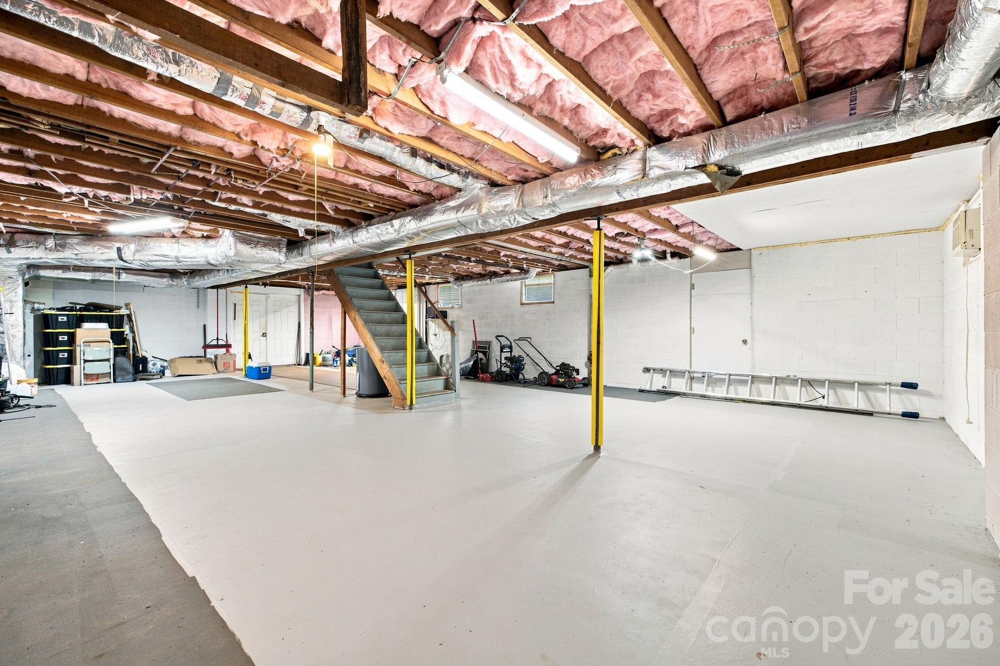 1714 Lazenby Street — Newton