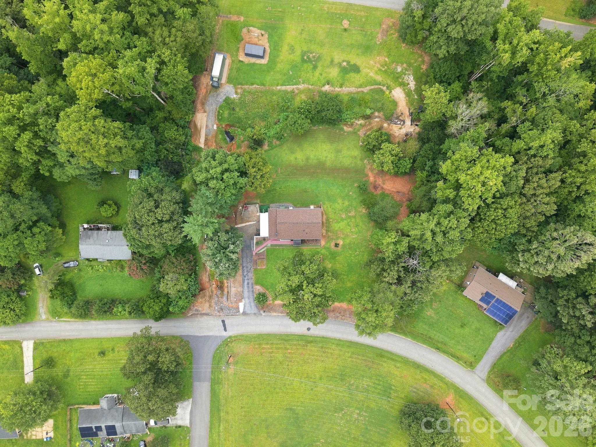 1714 Lazenby Street — Newton
