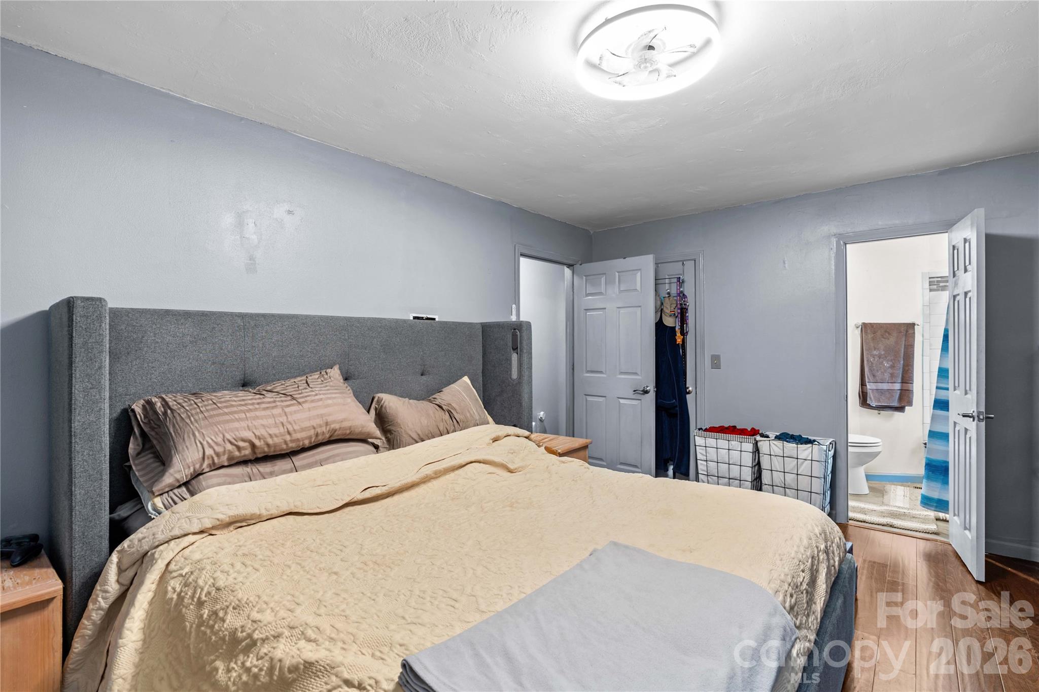 1130 24th Avenue Place NE — Hickory