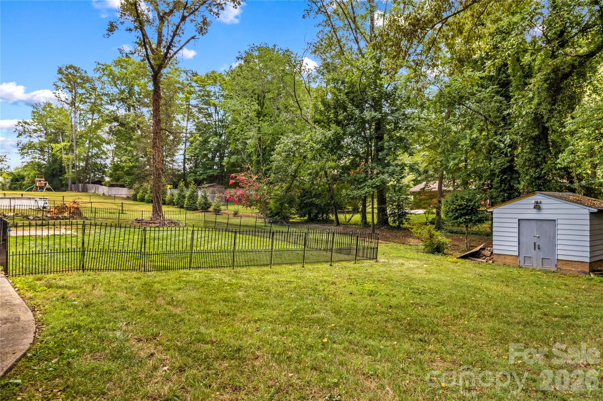 1130 24th Avenue Place NE — Hickory