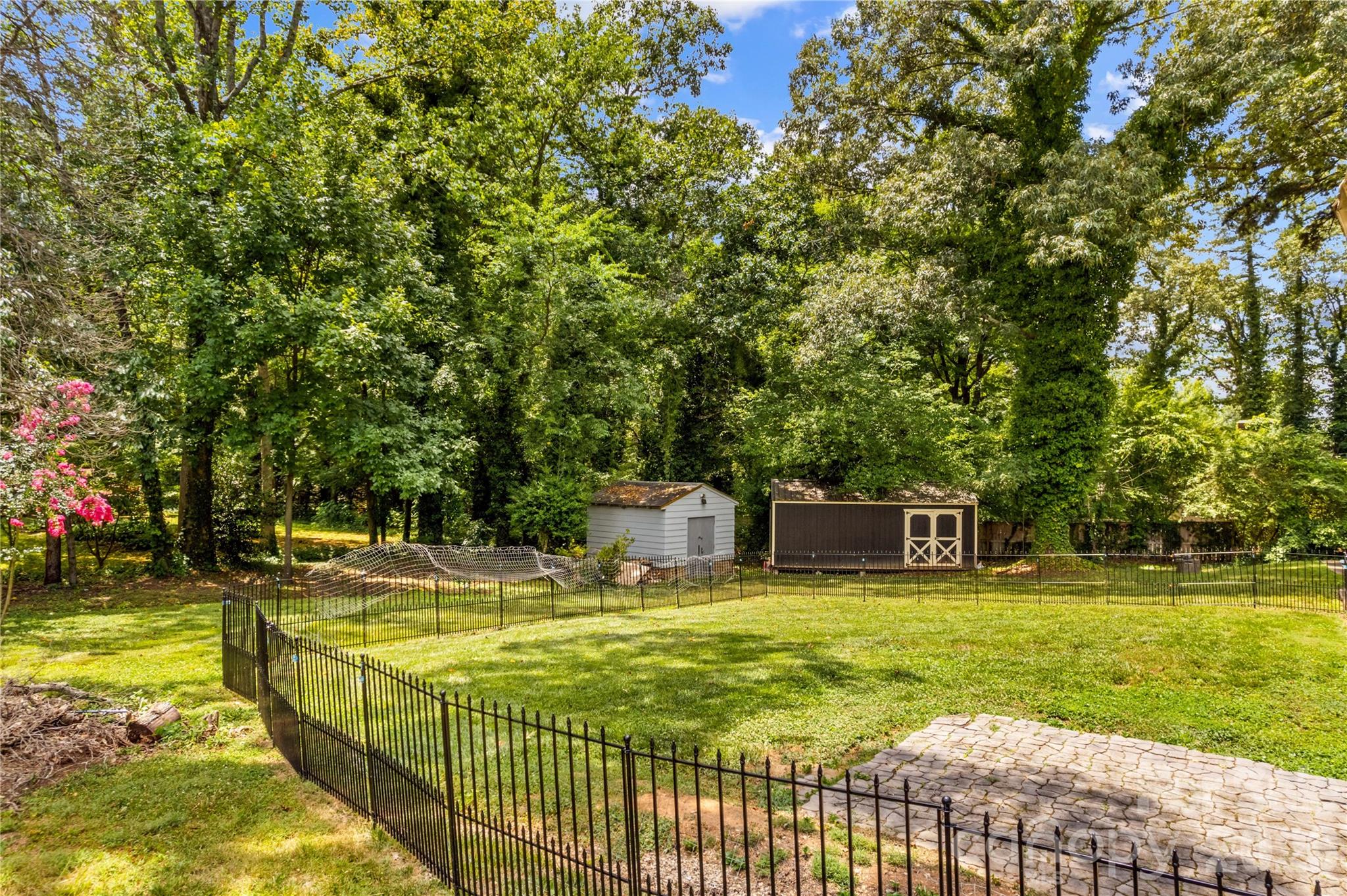 1130 24th Avenue Place NE — Hickory