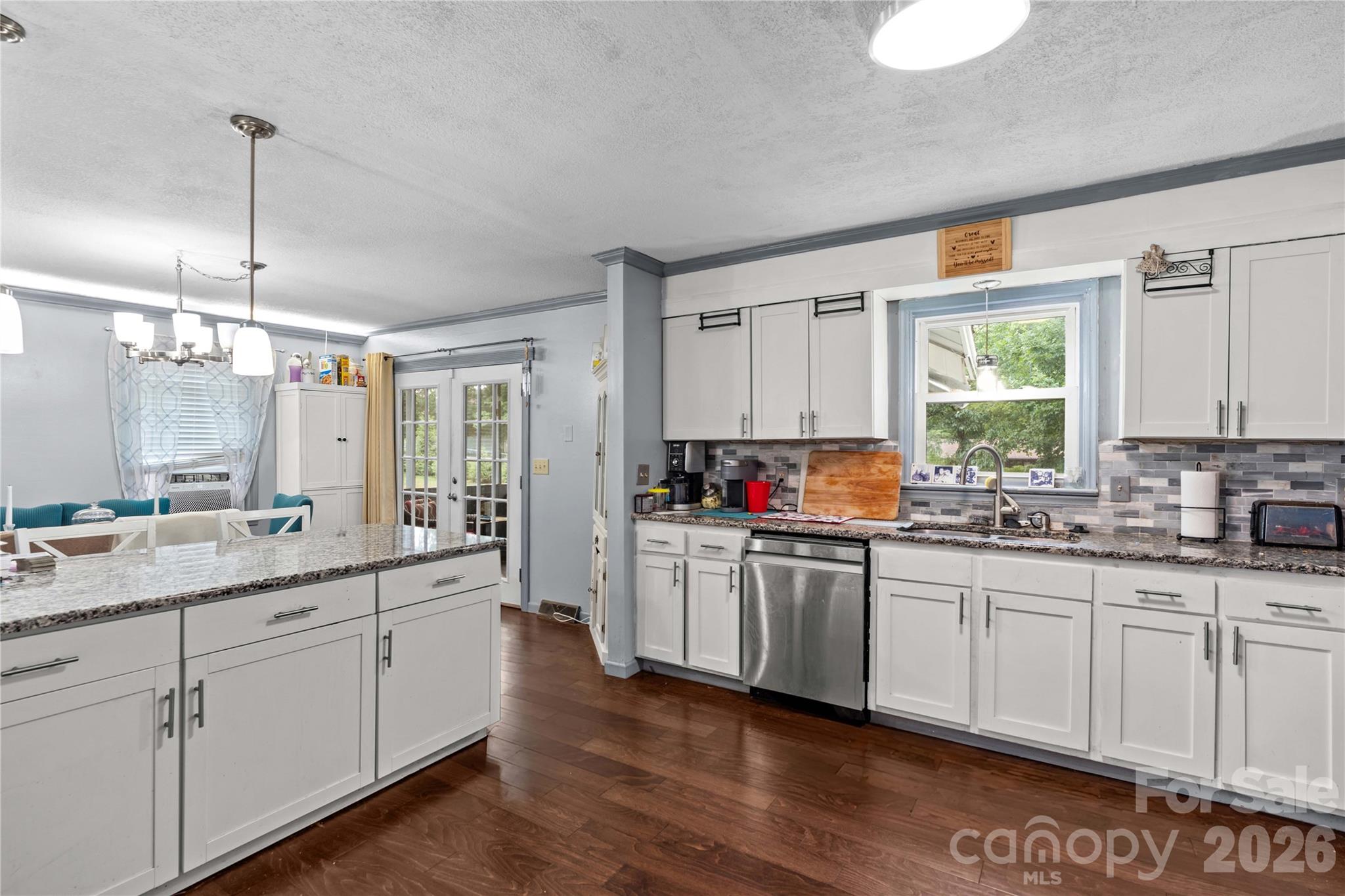 1130 24th Avenue Place NE — Hickory