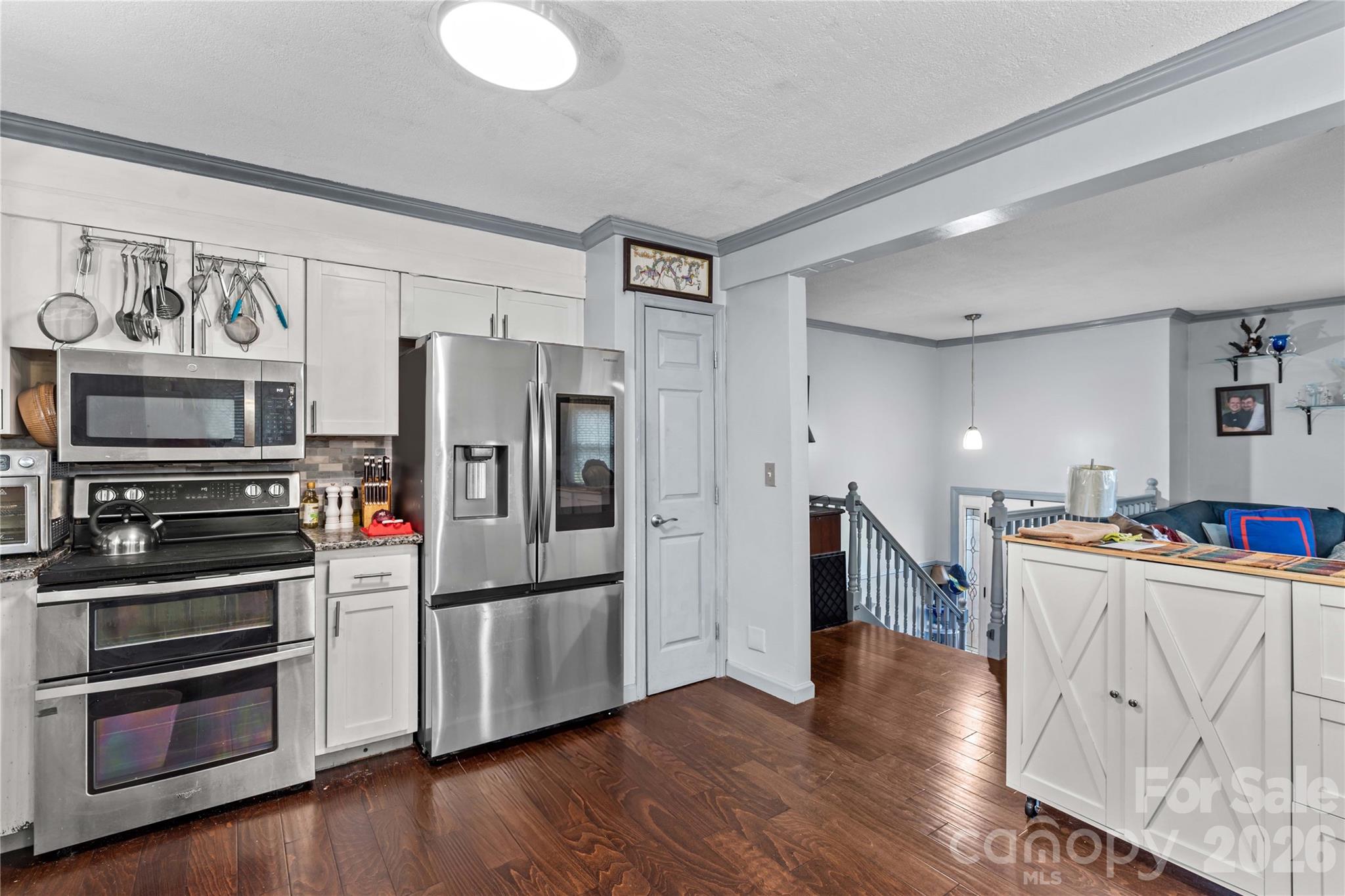 1130 24th Avenue Place NE — Hickory