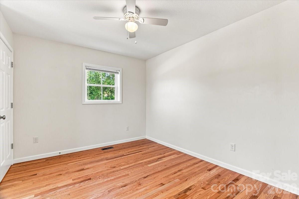 2 Elkmont Place — Asheville