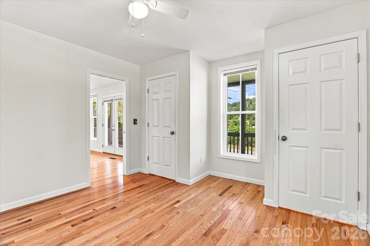 2 Elkmont Place — Asheville