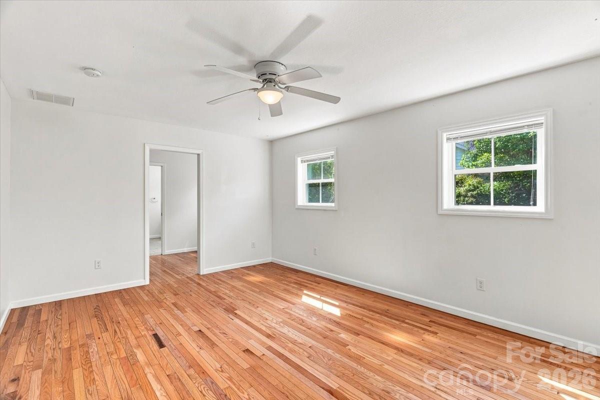 2 Elkmont Place — Asheville