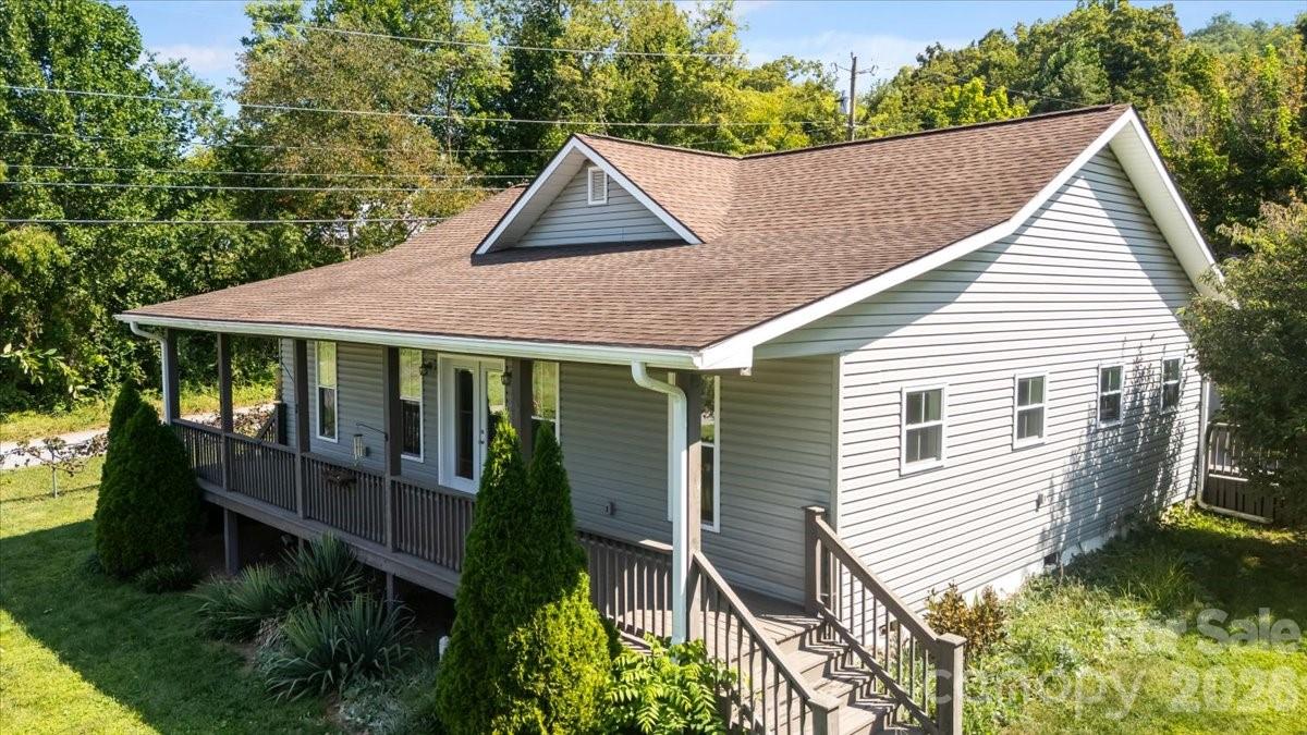 2 Elkmont Place — Asheville