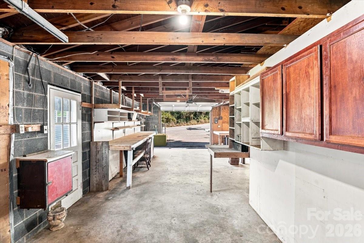 2 Elkmont Place — Asheville