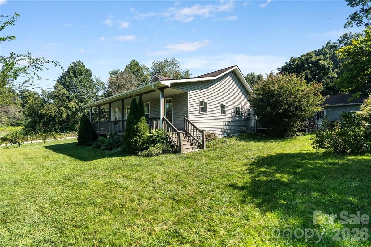 2 Elkmont Place — Asheville