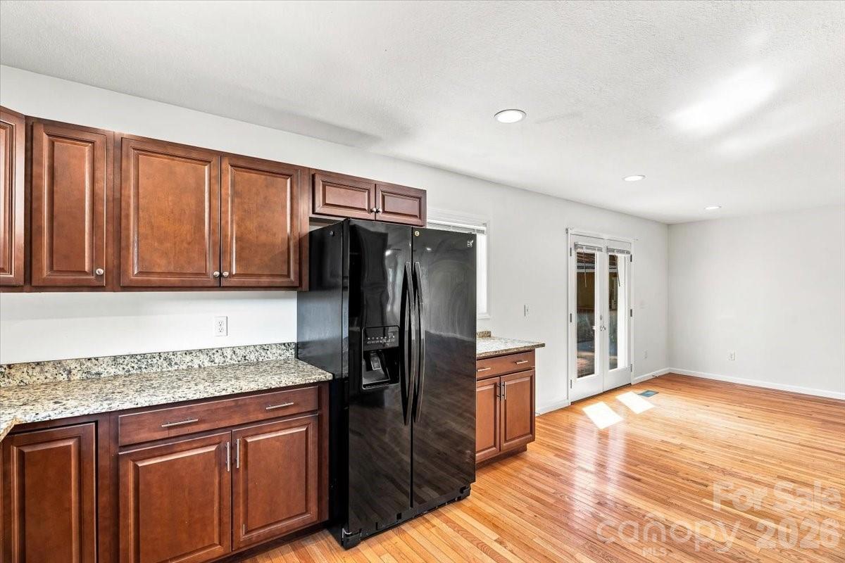 2 Elkmont Place — Asheville