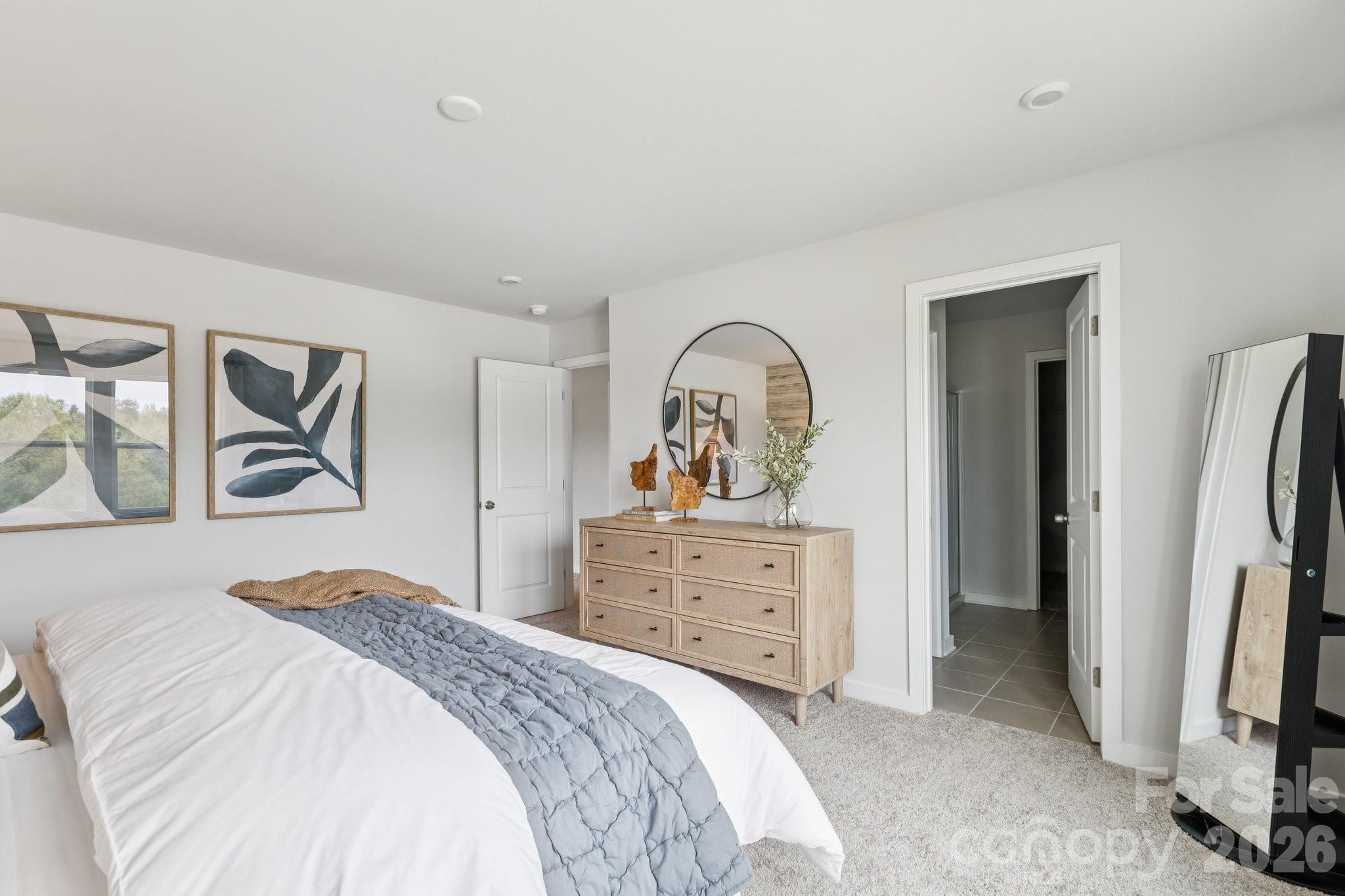 377 Ladue Lane — Salisbury