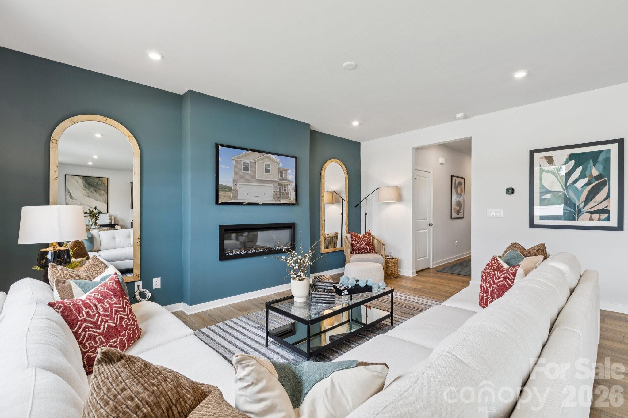 377 Ladue Lane — Salisbury