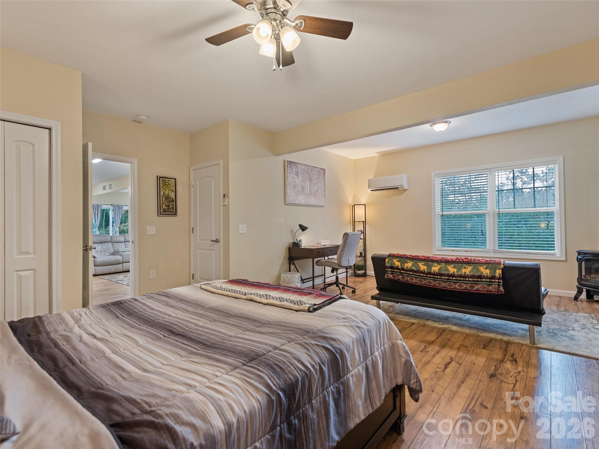 404 Loop Road — Clyde