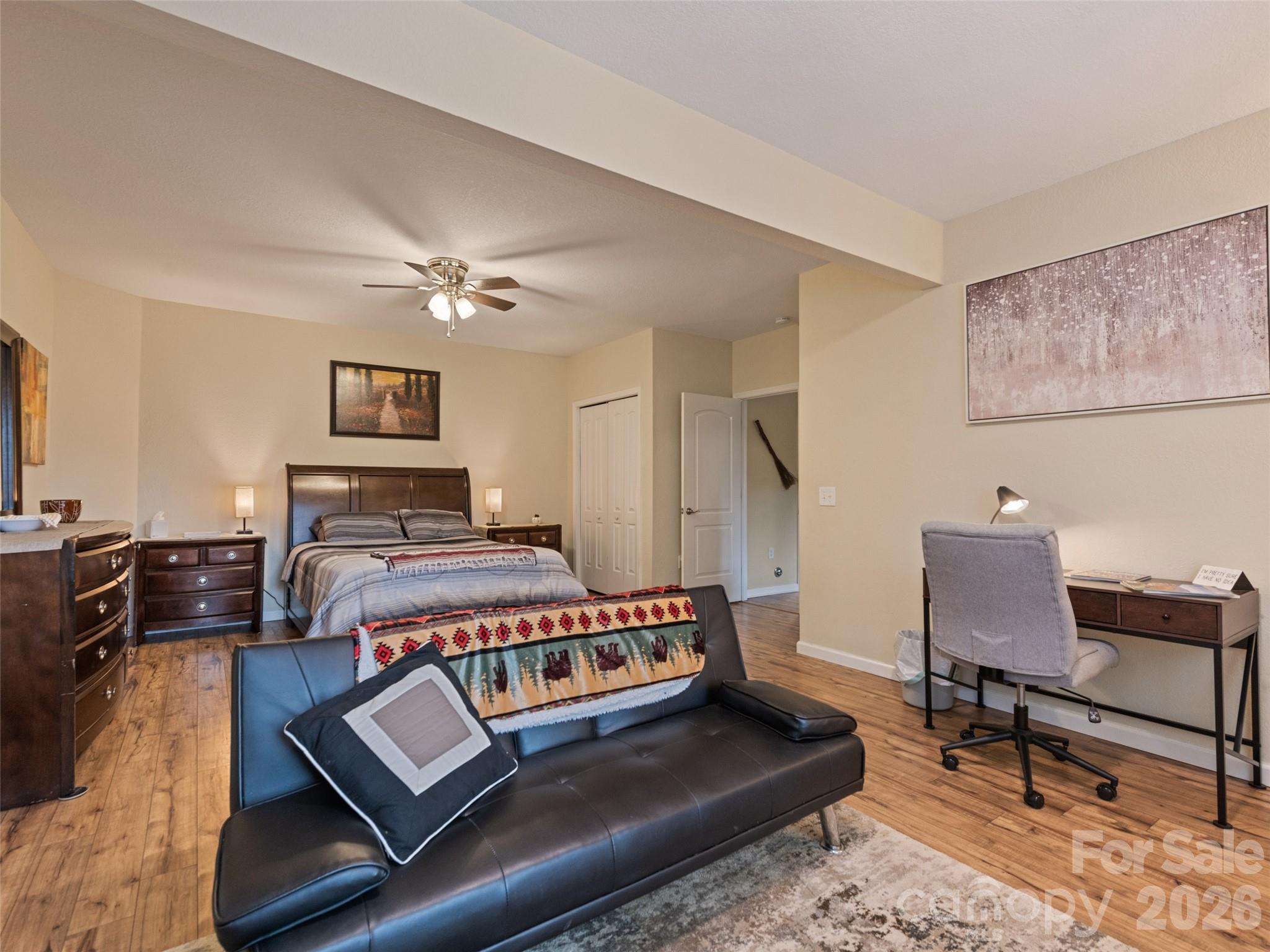 404 Loop Road — Clyde