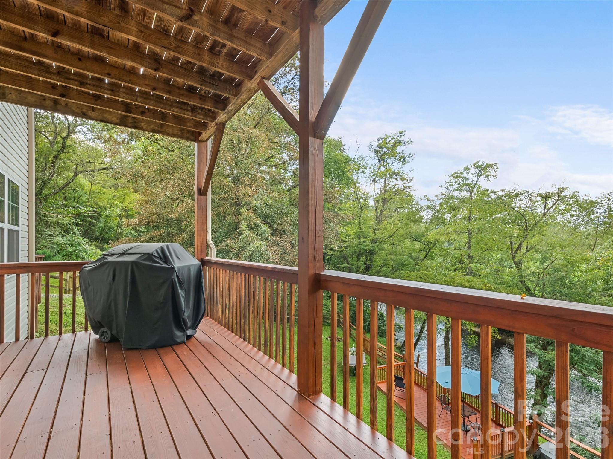 404 Loop Road — Clyde