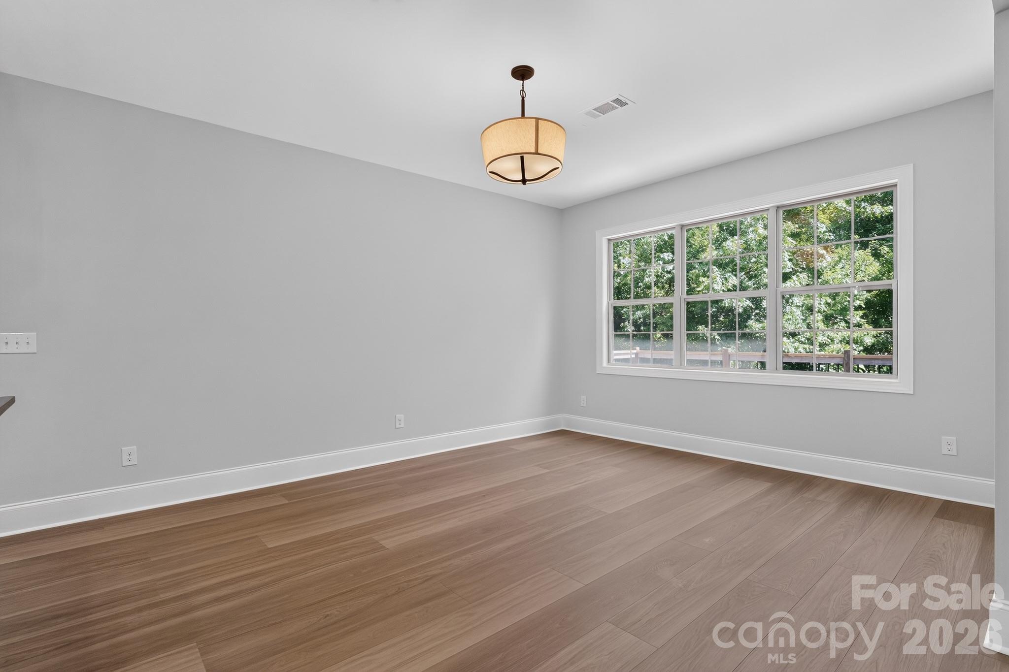 152 Kentmere Lane — Clover